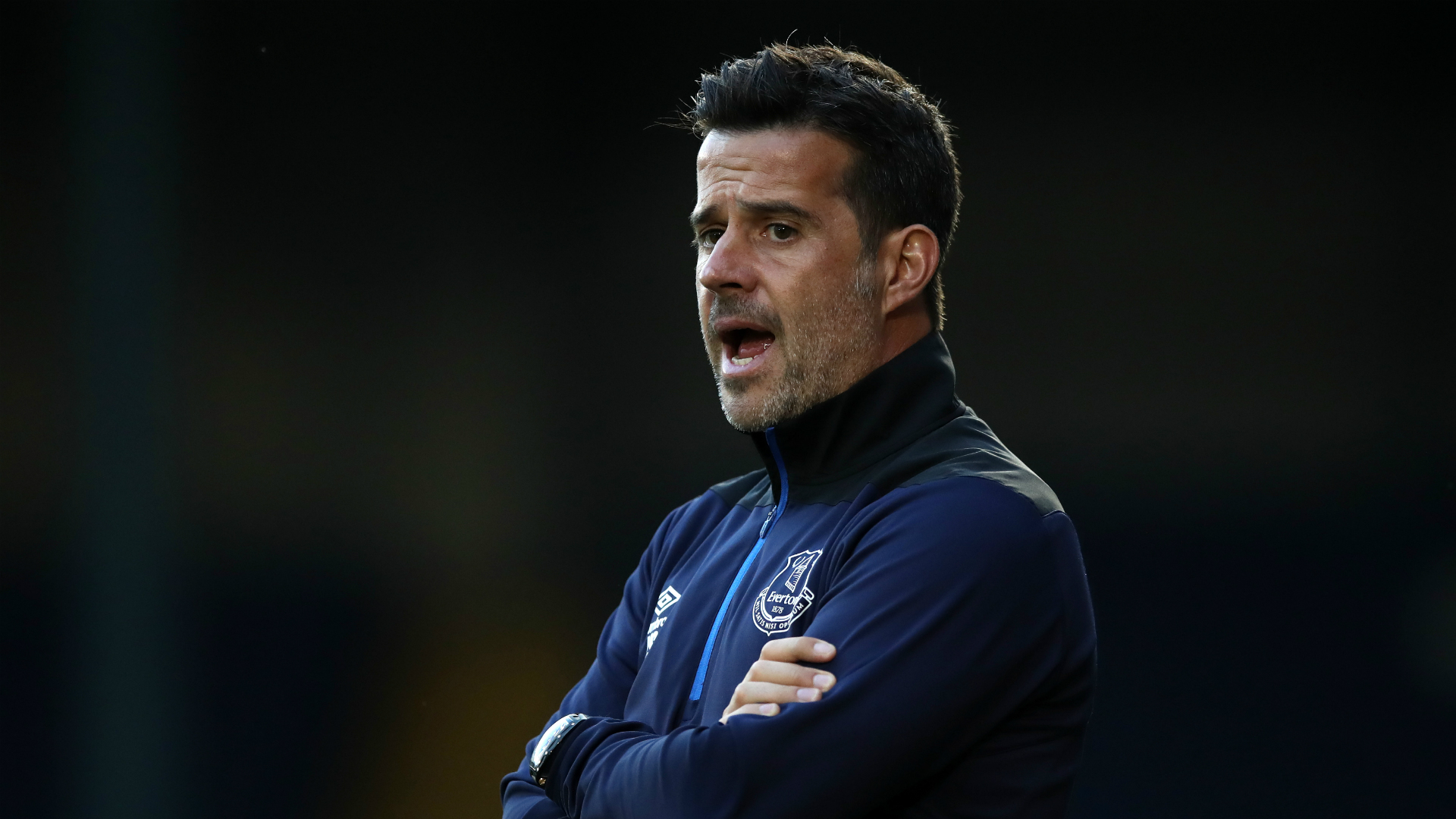 英格兰足总杯：曼市队8比0轻取索尔福德市.